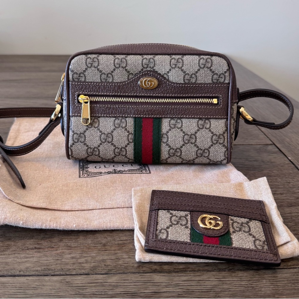 Gucci Ophidia GG Supreme Crossbody with matching card case.